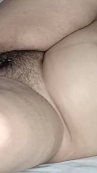 非常热辣的印度胖美女netu用手指抽插，性感的印地语呻吟