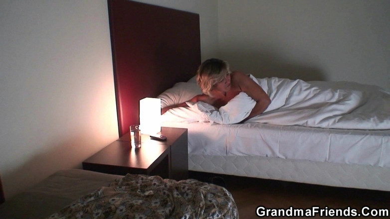 Grandma Friends: 角質が消えた