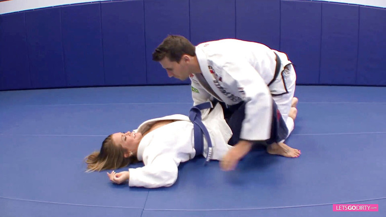 LetsGoEroticOnly: Il mio insegnante di judo mi scopa meglio del mio...