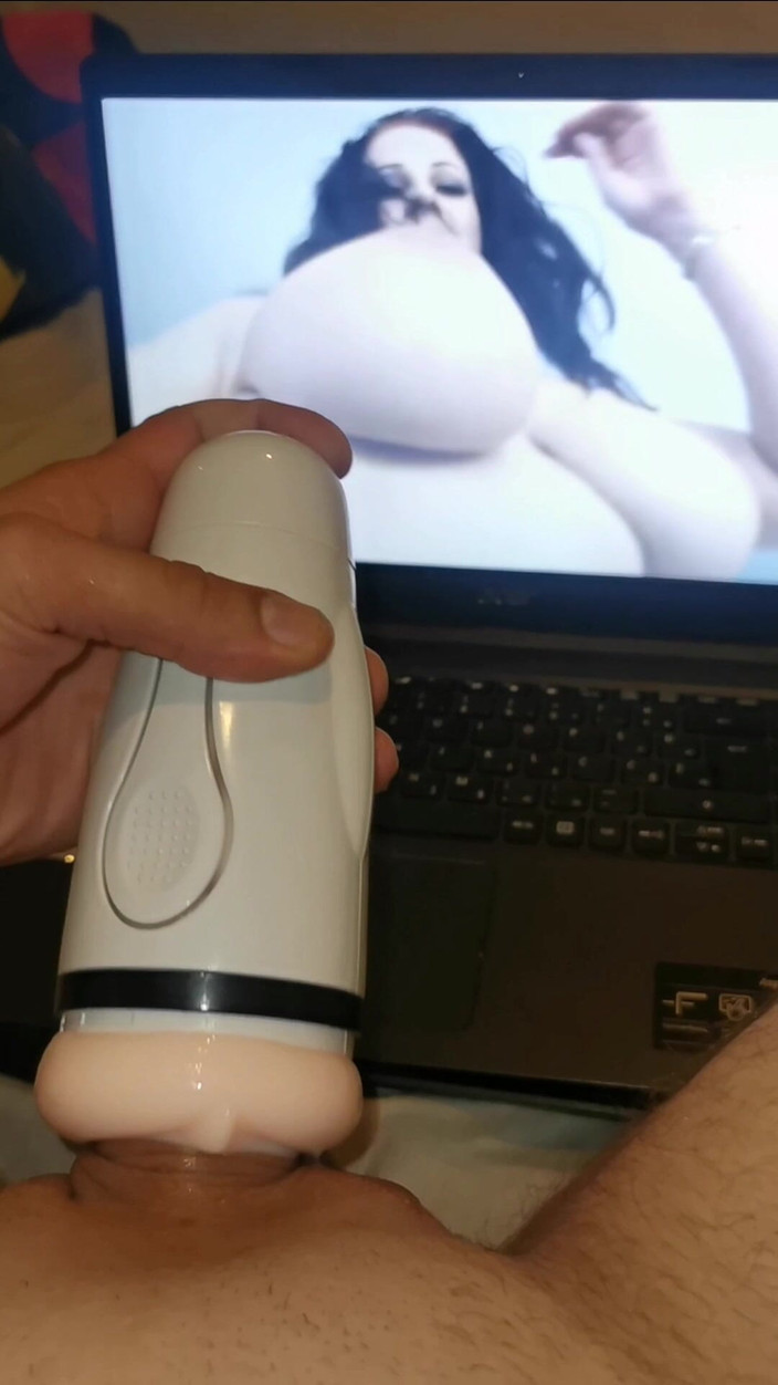 Big hard dick: Дрочу мой симпатичный жесткий член