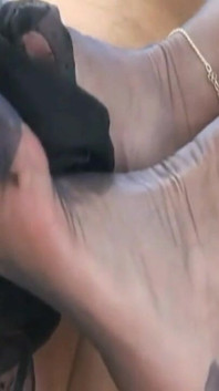 Horny Jerking off in the Stockings