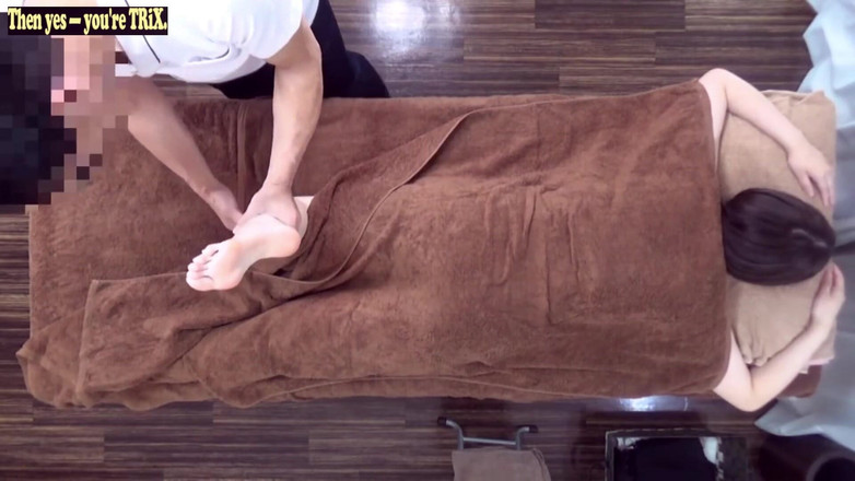 A case of fling: Asian Angel 27174