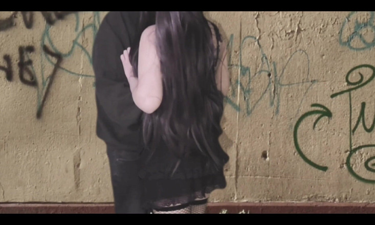 Astrid Cute: Si Dia Mengongkek Teman Wanitanya Di Tengah Jalan!