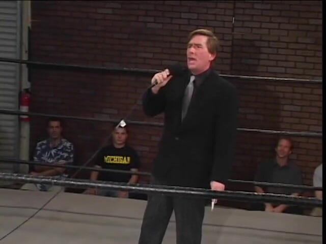 Oral Sluts: Paus alinhados ao redor do quarteirão para sua boca