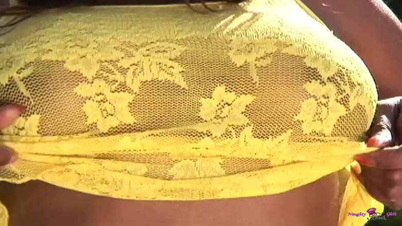 Naughty Black Girls: Il ragazzo skater viene sedotto da una troia nera dalle...