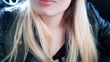 Sweet Hot mouth: Dívka s taxikářem kouří - sála a nezaplatila