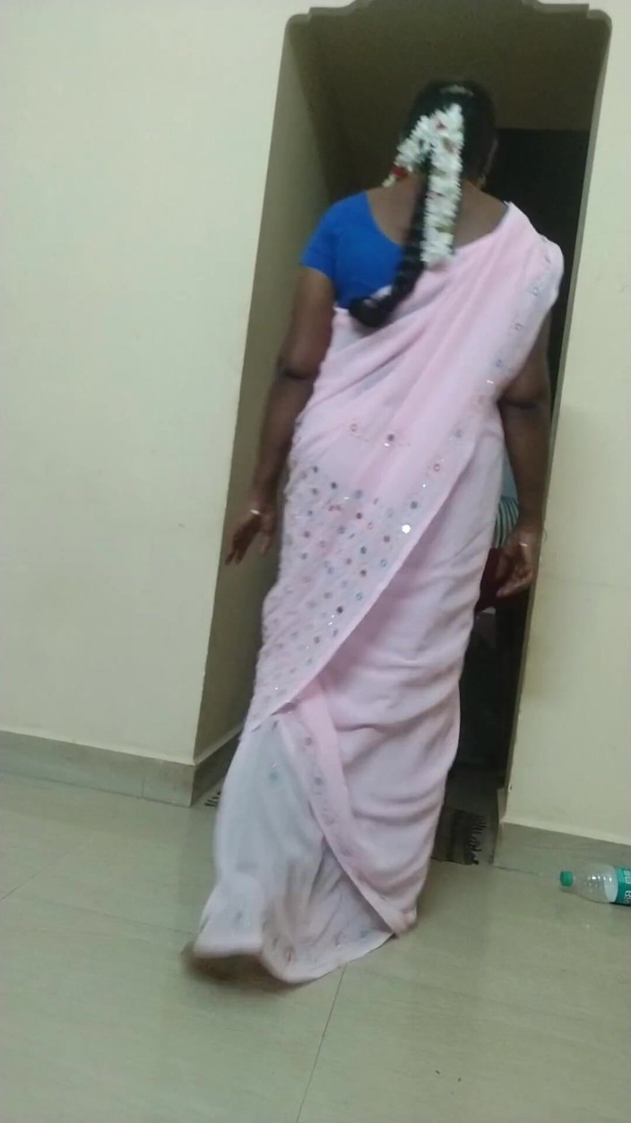 Saranya: Watercan Boy Fuck