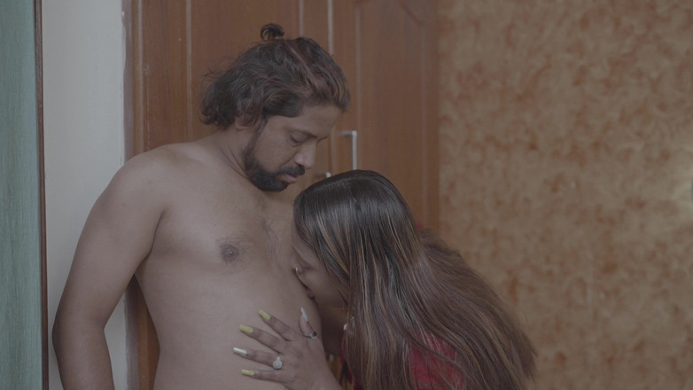 HotMaal69: Hintli ateşli teyze komşusunu baştan çıkarıyor ve büyük sert yarak alıyor...