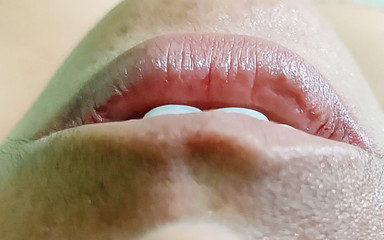 Housewife 69: Desi ev hizmetçisi hızlı sikişiyor