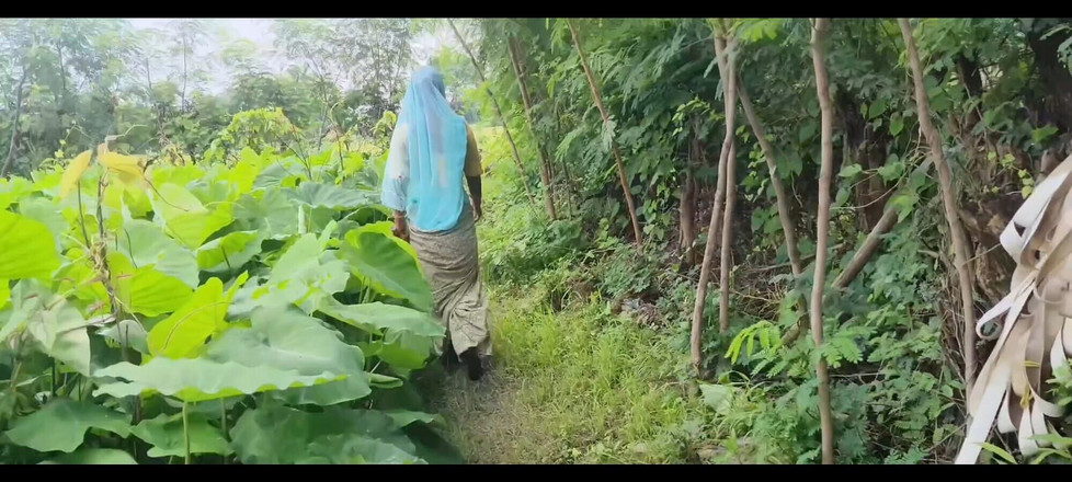 Racing: Hari ini kakak ipar ngentot di ladang dan menguras sari...