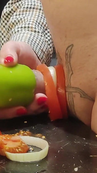 Extremo Pau e Tormento Uretral na Cozinha! Cozinhando pau 2. Episódio 1/3. Cheio.