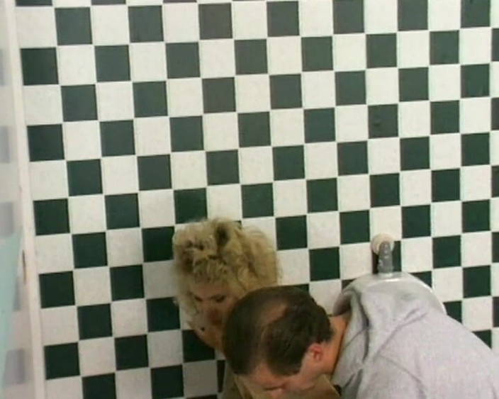 90s Vintage Taboo: Coño empapado en leche 3