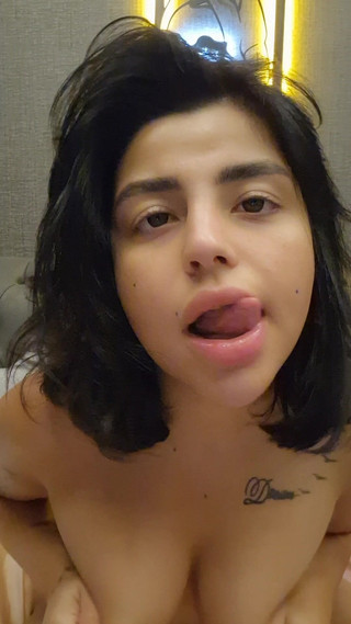 Esmer Tarcin: Ahageo İlker Masturbasyon Şov