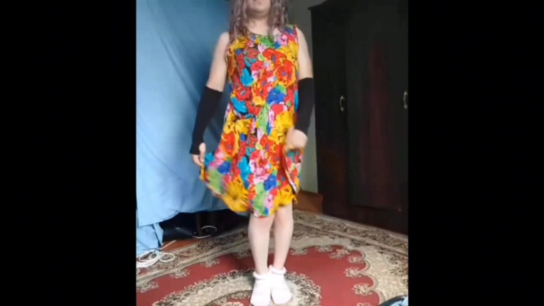 Kitty_Cross: 매혹적인 곡선과 움직임으로 마음을 유혹하는 펨보이