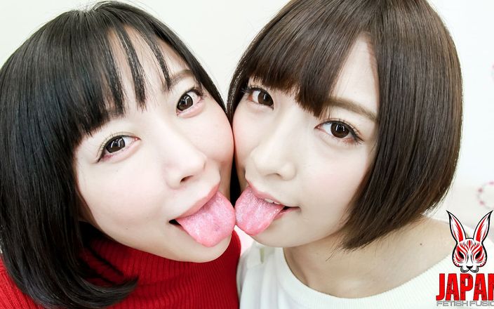 Japan Fetish Fusion: Lezbiyen büyüsü: arisa ve miku&amp;#039;nun şehvetli dil öpücüğü