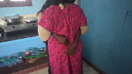 Benita sweety: İki teyze bir oğlan ateşli göğüsler, yarak emiyor