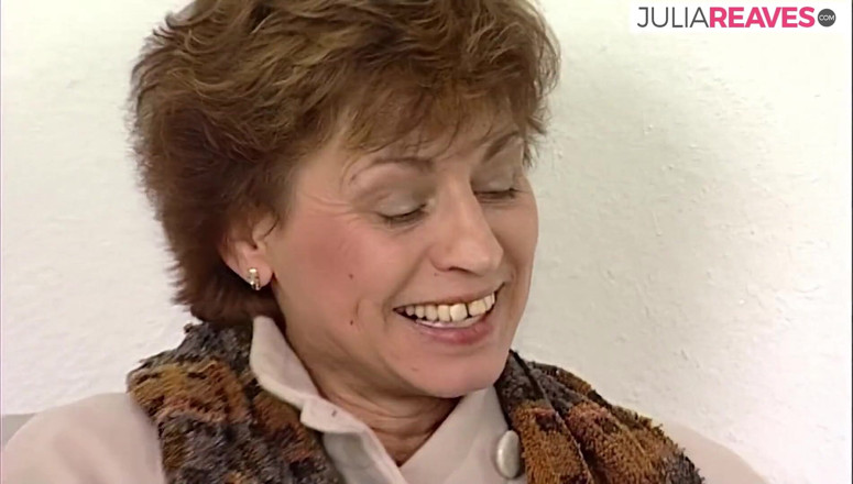 Retro German Casting Tour: Babcia jęczy z przyjemności, gdy potworny dildo zostaje wepchnięty w...
