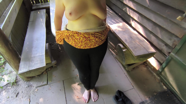Bouncy Tits Action: Titslapping world record trainig 2 - 14 di 18 - 4230 schiaffi