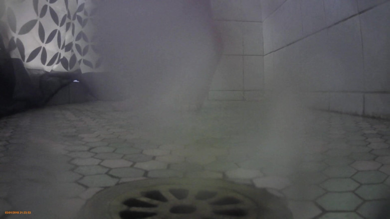 LaLaDelilah: BBW shower feet