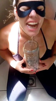 Kompilasi Minum Kencing!