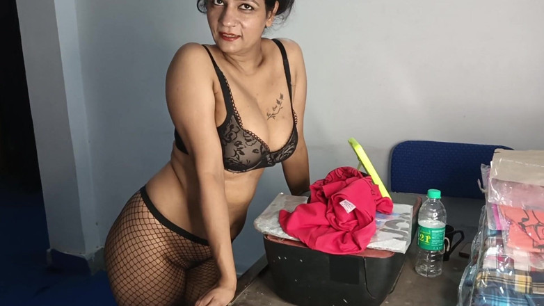 lust of milf: milfy zerżnięta z dzikim nieznajomym klientem