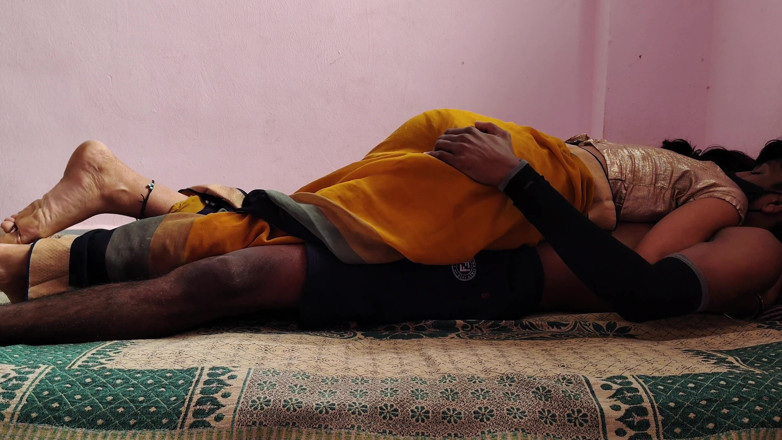 Viralcouple76: Hot Indian Couple Fuck on Bed