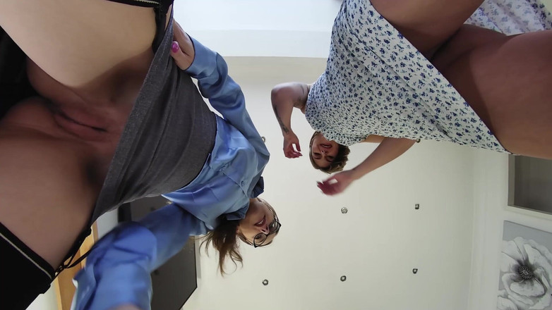 Jimmy Draws: Chloe Toy和alex Louise Facesitting