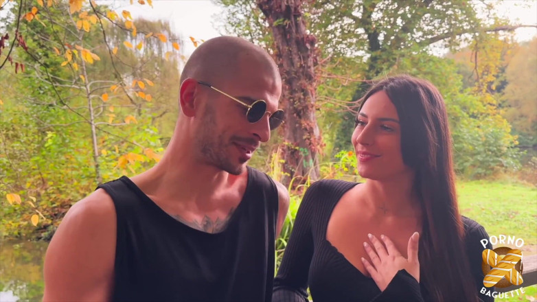 Porno Baguette: Vénus, Pretty Brunette, Loves Hard Fuck