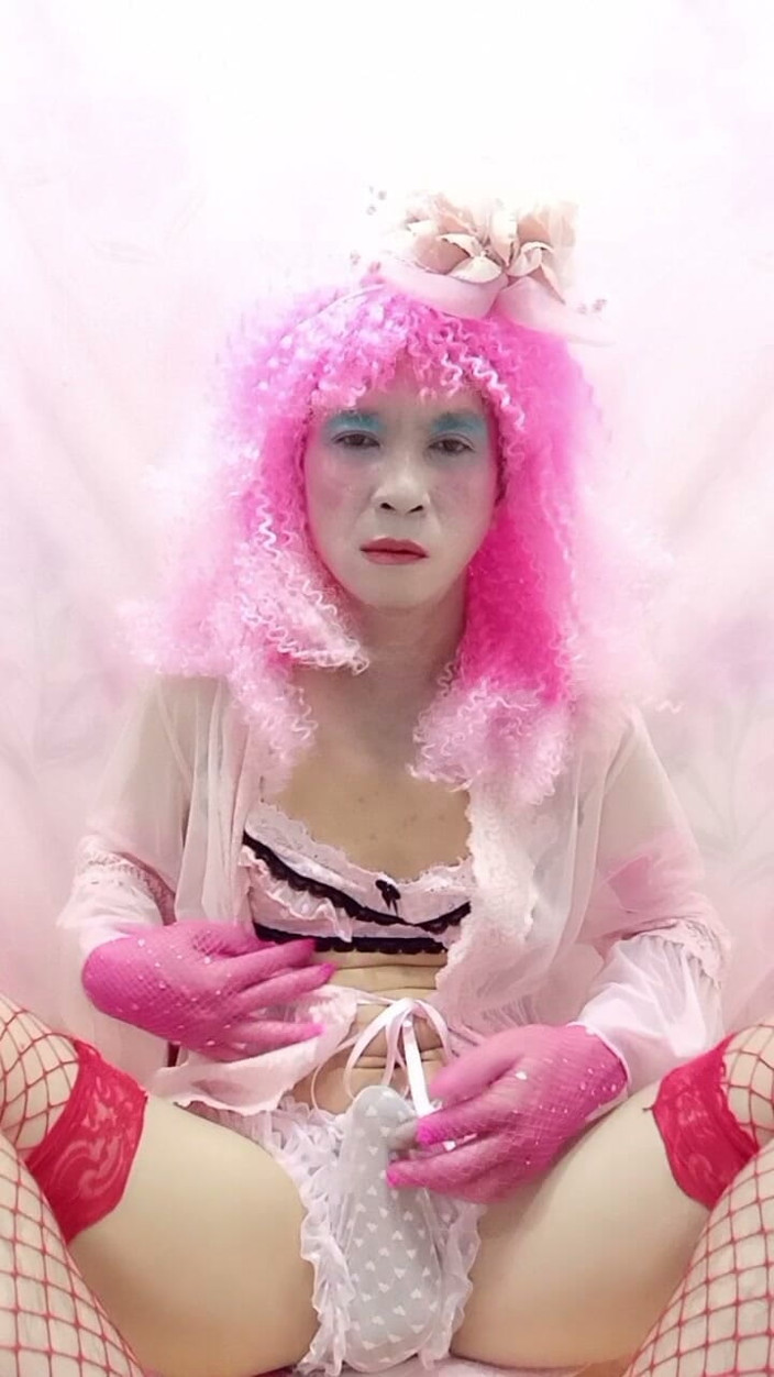 nguyen dang thien tri: Oanh Le Shemale memakai swafoto lucah seksi