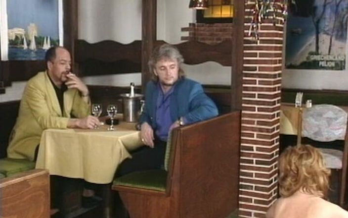 Vintage Lust: Hure verführt den mann zu hause 5