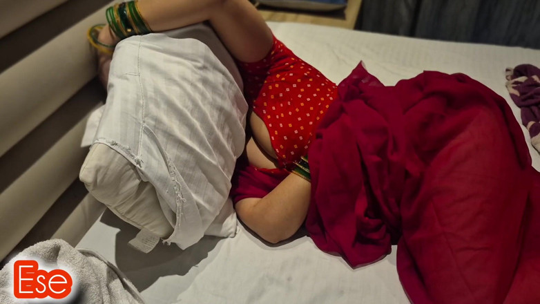 Sammy Sins: La zia desi viene scopata da dietro con un ragazzo