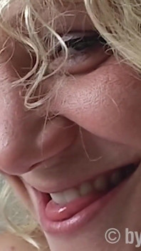 Milf amateur Anastasia doing hardcore solo sex.