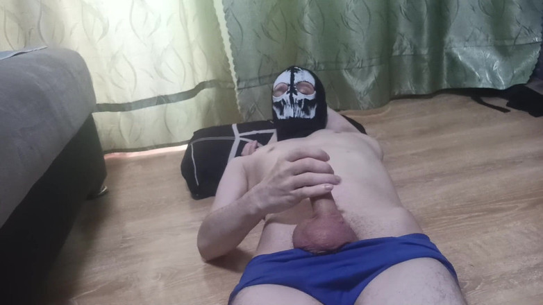 Pasha: Killen I Masken Satte Upp En Oljeshow. Oljemassage. Oljehandjobb.