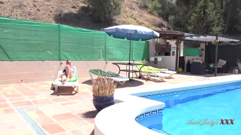 Aunt Judy's XXX: AuntJudysXXX - Busty MILF Keira Fucks the Pool Boy