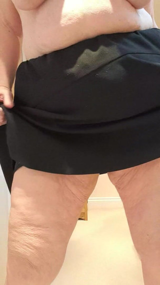 Uk Joolz: Short skirt, no knickers, bare legs, and heels