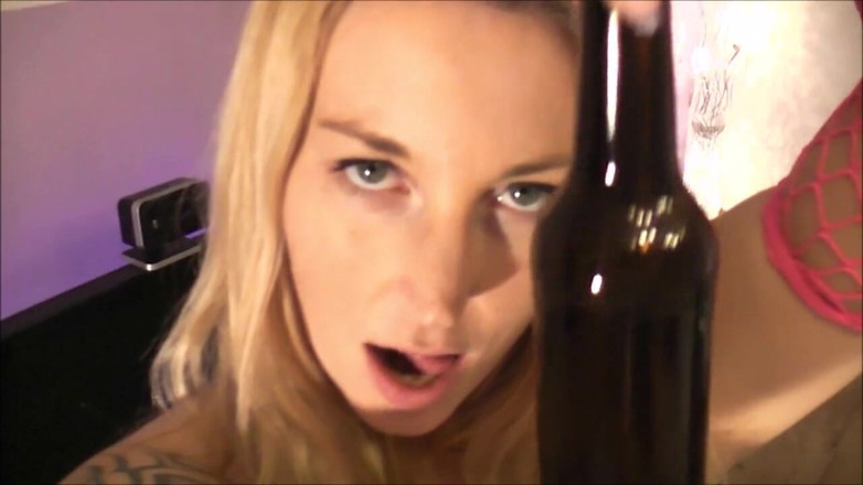 Sally Secret: Fuck a Bottle of Lemonade