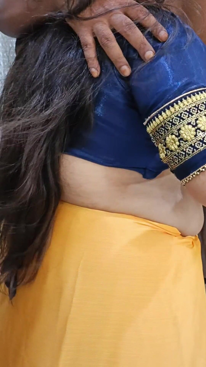 Catchybusty: Jag tog av Bhabhi Saree avsiktligt