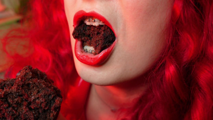 Arya Grander: ASMR food fetish!