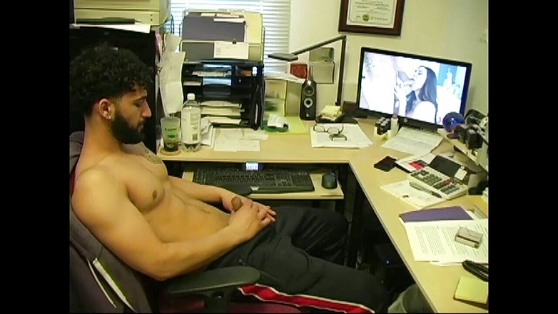 The Great Canadian Male: Una explosión del pasado - Prince6