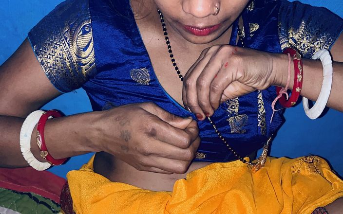 Desi Bhabhi 01: Индийская бхабхи трахает ее мужа