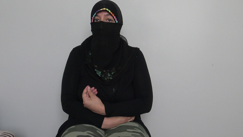 Souzan Halabi: Papperslös muslimsk flicka i New York City (arabiska språket)