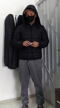 我用性感的小费给送货员惊喜
