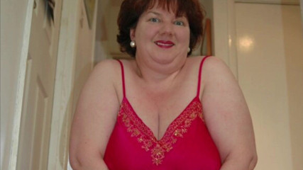Chris44G: Camisole merah jambu Chris44g