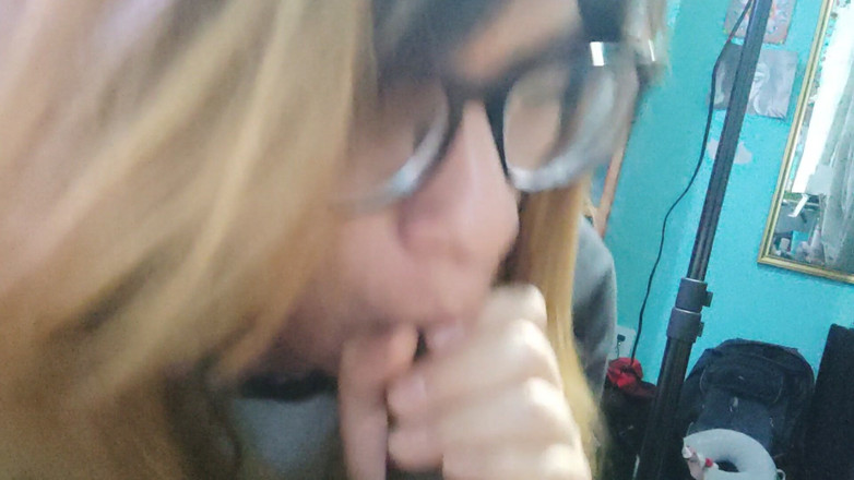 Crystal Phoenix: Дрочка руками з великим членом