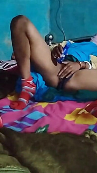 Indian Desi Bhabhi Was Fucked Hard by Her Husband at Midnight After Applying Coconut Oil