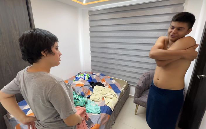 ManuelaAlvarez: 我雇佣了一个大屁股拉丁女郎帮我打扫房子