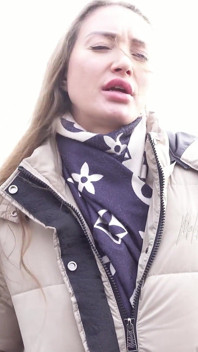 Tysk scout - blond lång tjej Julia Maze förför till otrogen audition knulla på modelljobb