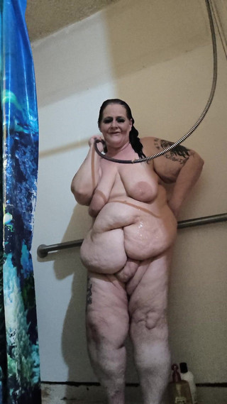 HerculesnVENUS: Спостерігаючи, як вона писяє, намилена страва кінчає в безлад зі сквіртом