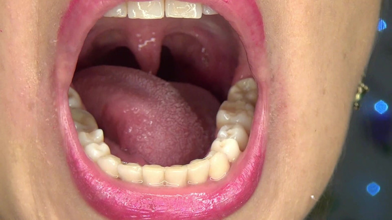 Angel eyes studio: 在镜子前玩弄我的悬雍垂、舌头和嘴巴