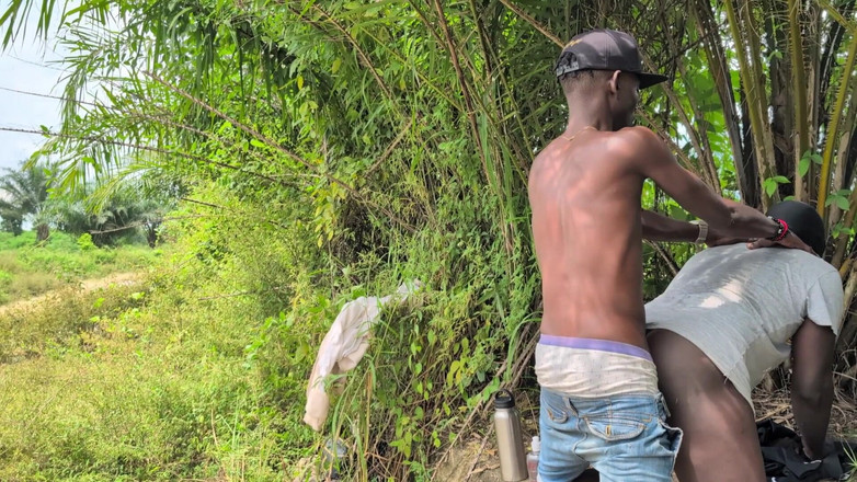 Melaninfling: Futai în drumeție